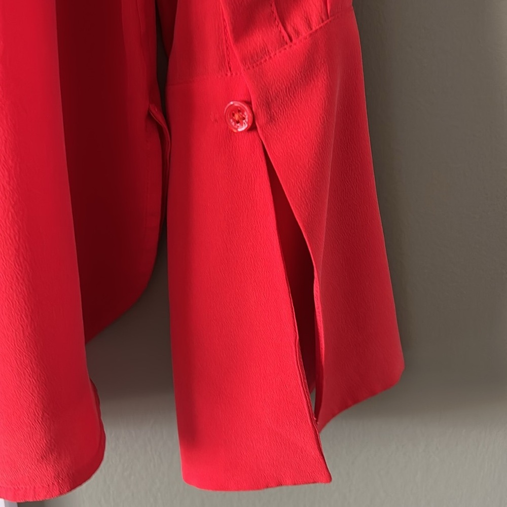 Equipment Femme Sanded Silk Shirt - Picture 9 of 9